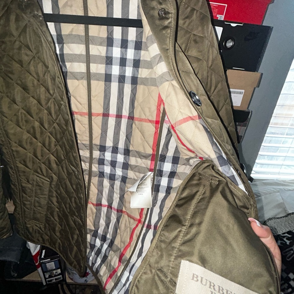 Burberry Britt Quilted Jacket - Picture 3 of 9